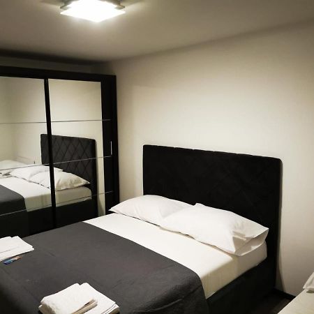 Apartment Vista オミシュ エクステリア 写真